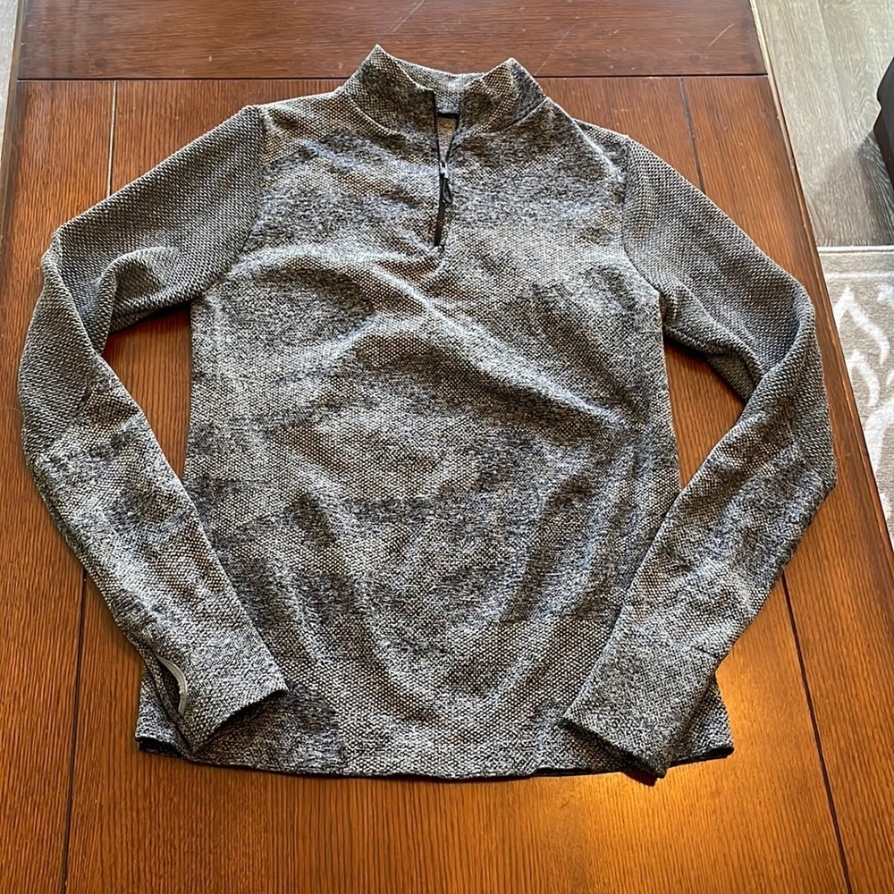 C&C California athletic top. Medium. Stretchy. 1/4 zip.
